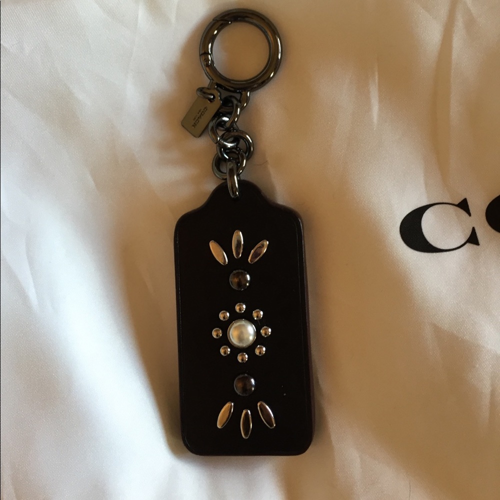 COACH hang tag